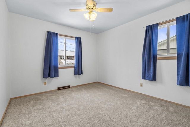 1730 New STREET, Union Grove, WI 53182