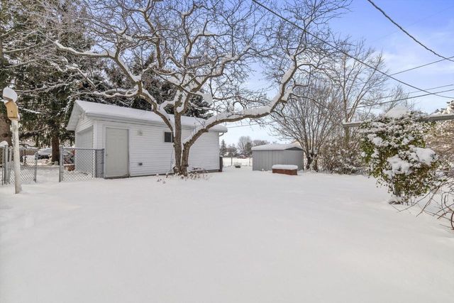 1730 New STREET, Union Grove, WI 53182