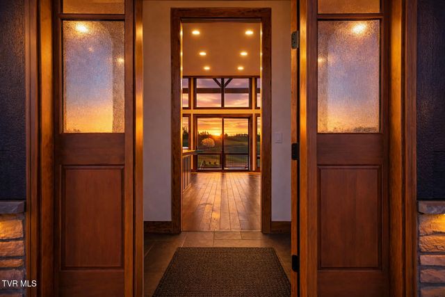 232 Farmhouse Village Trail, Butler, TN 37640