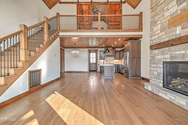 232 Farmhouse Village Trail, Butler, TN 37640