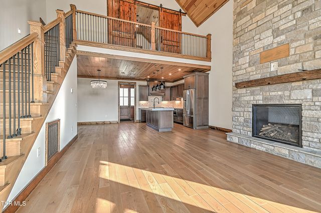 232 Farmhouse Village Trail, Butler, TN 37640