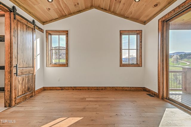 232 Farmhouse Village Trail, Butler, TN 37640