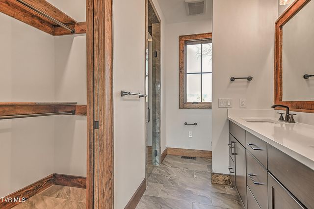 232 Farmhouse Village Trail, Butler, TN 37640