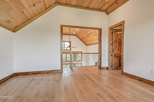 232 Farmhouse Village Trail, Butler, TN 37640