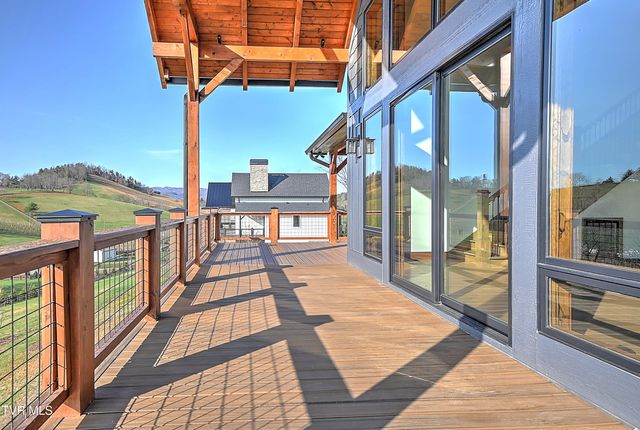 232 Farmhouse Village Trail, Butler, TN 37640