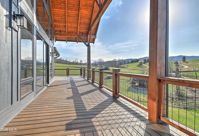 232 Farmhouse Village Trail, Butler, TN 37640