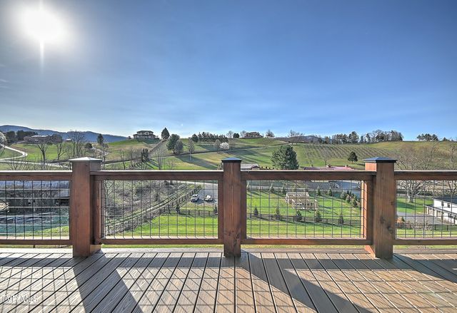 232 Farmhouse Village Trail, Butler, TN 37640