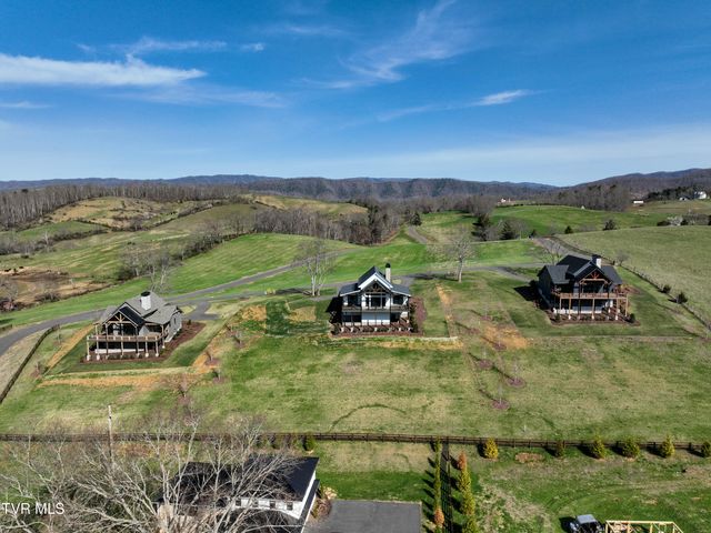232 Farmhouse Village Trail, Butler, TN 37640