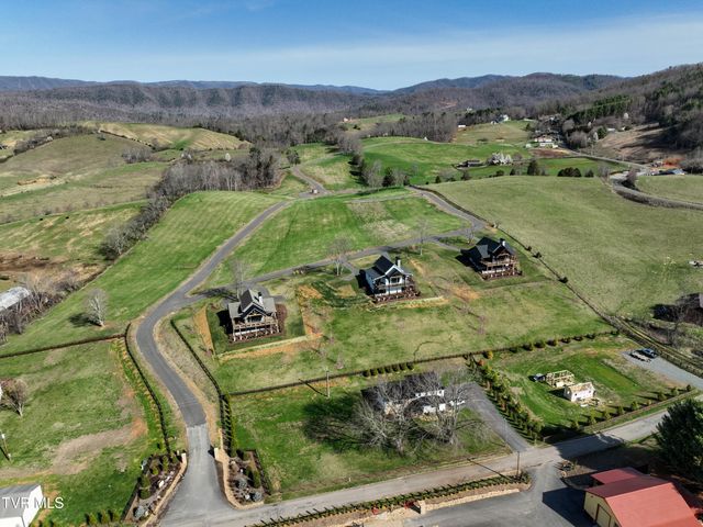 232 Farmhouse Village Trail, Butler, TN 37640