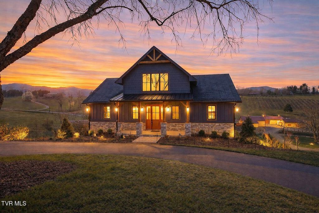 232 Farmhouse Village Trail, Butler, TN 37640