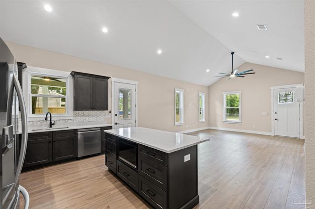 507 Alba Plena St, Pensacola, FL 32507