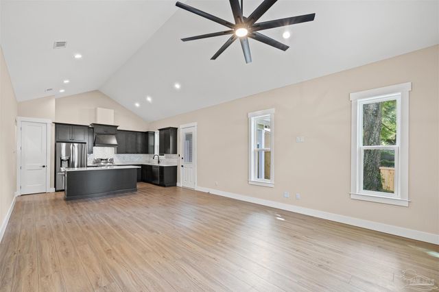 507 Alba Plena St, Pensacola, FL 32507