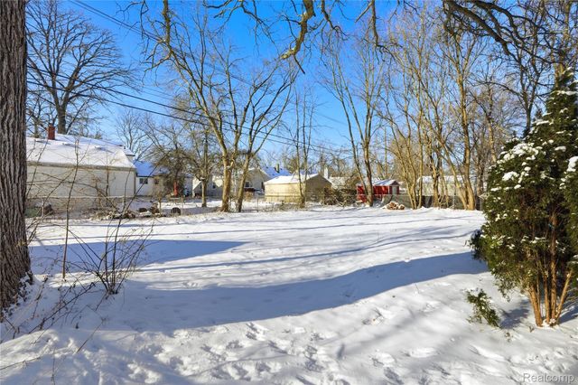 19925 Negaunee, Redford Charter Township, MI 48240