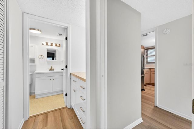 1051 S HIGHLAND STREET 5-D, Mount Dora, FL 32757