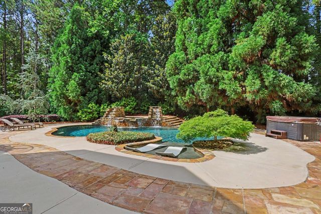 5152 Legends Drive, Braselton, GA 30517