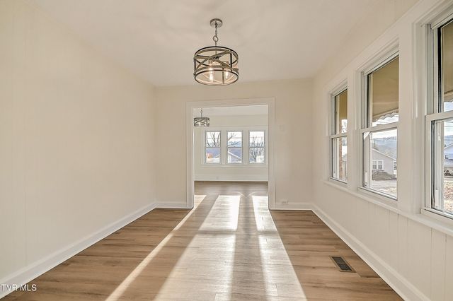 4216 Maplewood Street, Kingsport, TN 37660