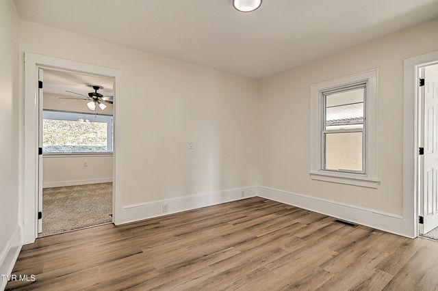 4216 Maplewood Street, Kingsport, TN 37660