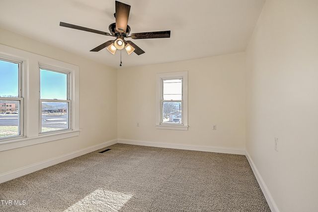 4216 Maplewood Street, Kingsport, TN 37660