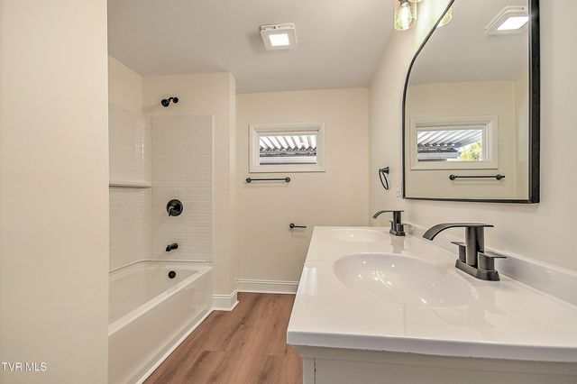 4216 Maplewood Street, Kingsport, TN 37660