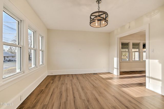 4216 Maplewood Street, Kingsport, TN 37660