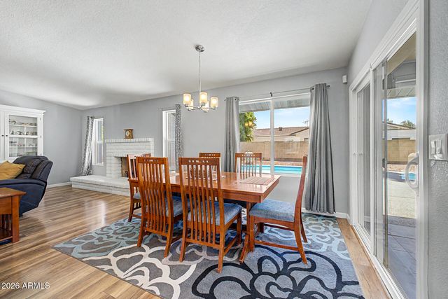 221 E HELENA Drive, Phoenix, AZ 85022