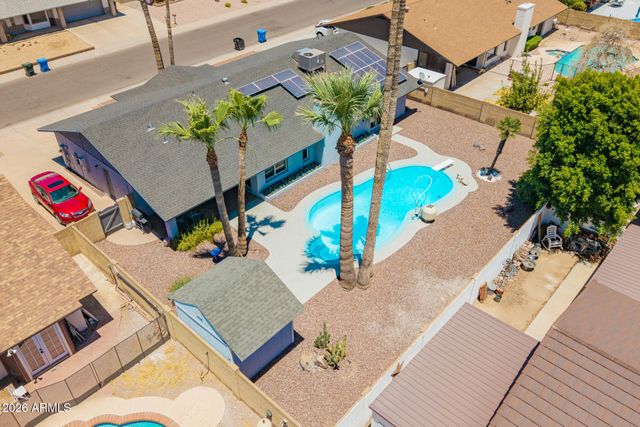 221 E HELENA Drive, Phoenix, AZ 85022