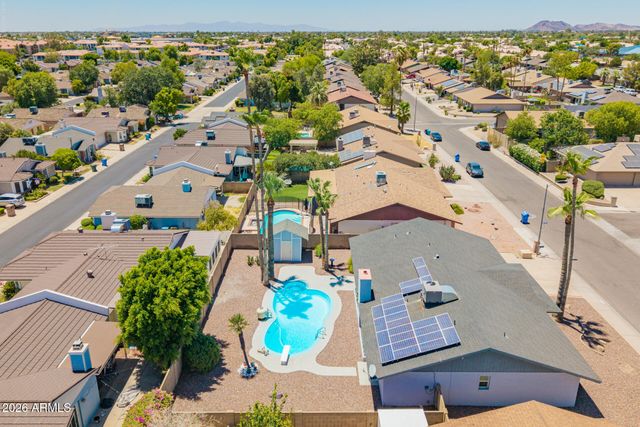 221 E HELENA Drive, Phoenix, AZ 85022