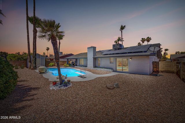 221 E HELENA Drive, Phoenix, AZ 85022