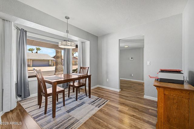 221 E HELENA Drive, Phoenix, AZ 85022