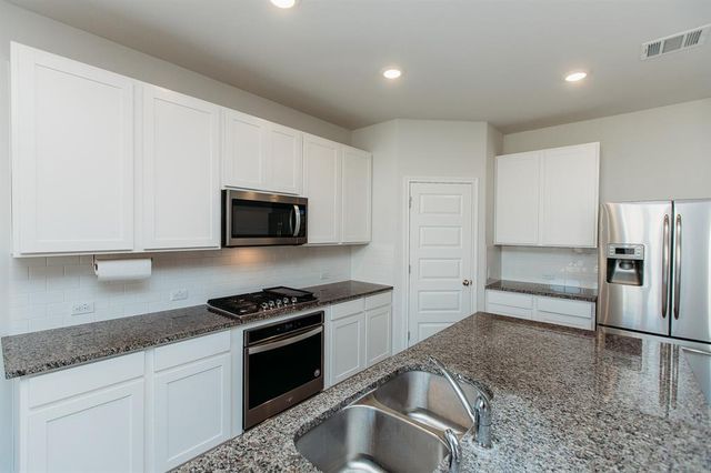 205 Northview LN, Georgetown, TX 78628