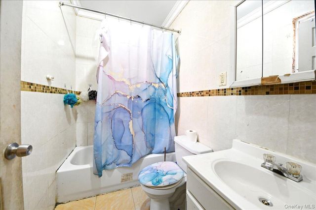 918 Summit Avenue, Bronx, NY 10452