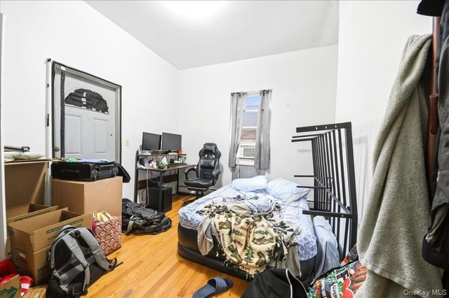 918 Summit Avenue, Bronx, NY 10452