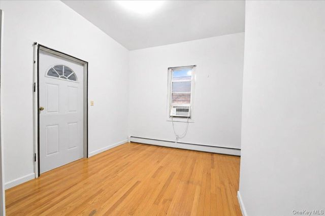 918 Summit Avenue, Bronx, NY 10452