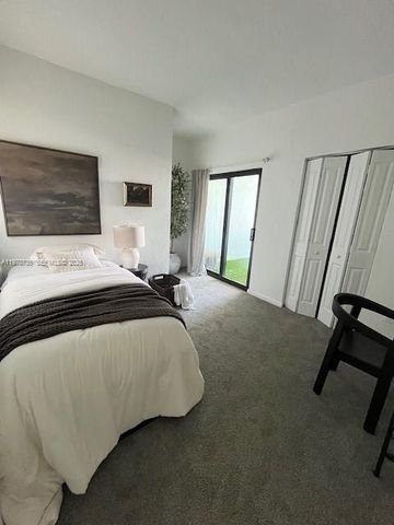 2526 Pierce Street 12, Hollywood, FL 33020