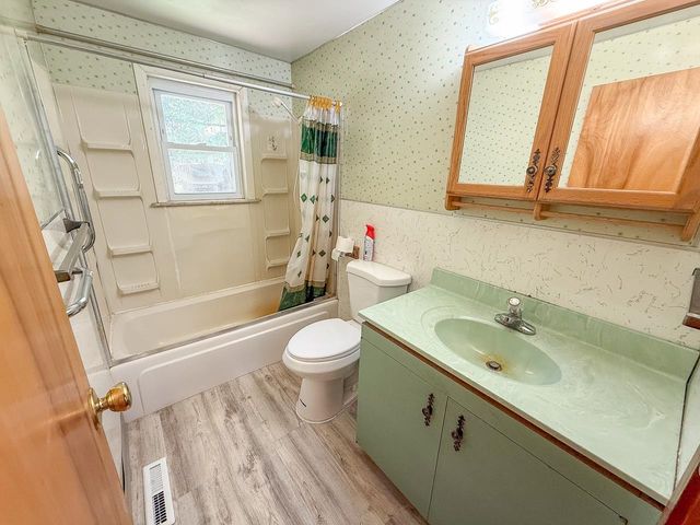 6680 N M-30 Highway, Hope, MI 48628
