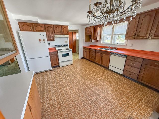 6680 N M-30 Highway, Hope, MI 48628