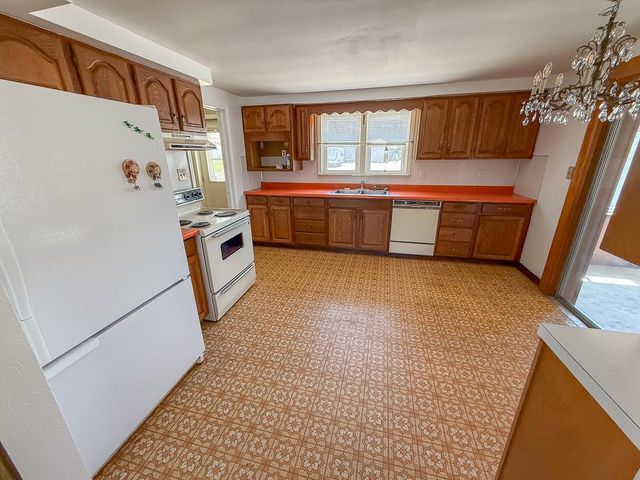 6680 N M-30 Highway, Hope, MI 48628