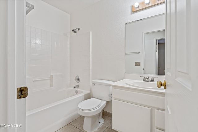 44123 W 61st West Street, Lancaster, CA 93536