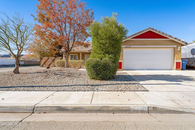 44123 W 61st West Street, Lancaster, CA 93536