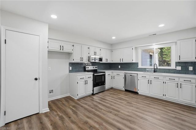 2017 Hillsboro CT, Virginia Beach, VA 23456