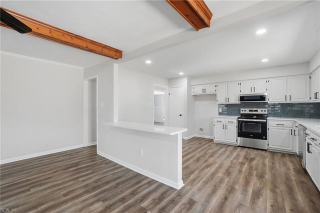 2017 Hillsboro CT, Virginia Beach, VA 23456