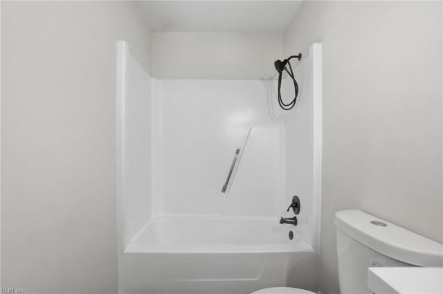 2017 Hillsboro CT, Virginia Beach, VA 23456