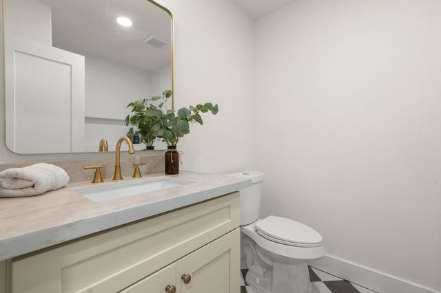 7010 Miranda DR, Austin, TX 78752