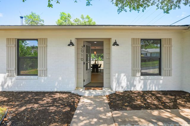7010 Miranda DR, Austin, TX 78752
