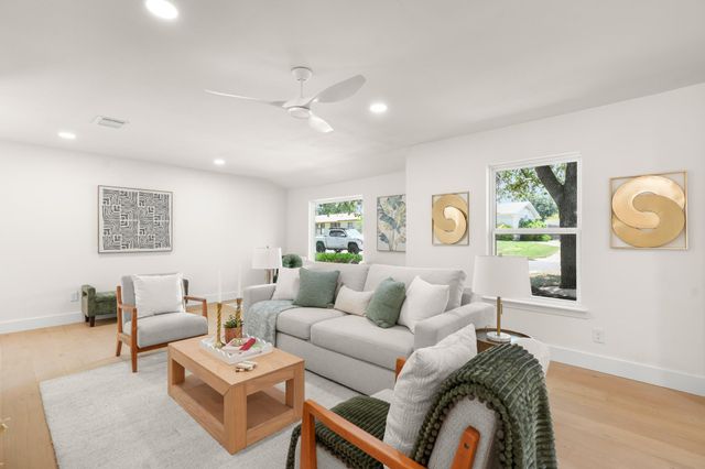 7010 Miranda DR, Austin, TX 78752
