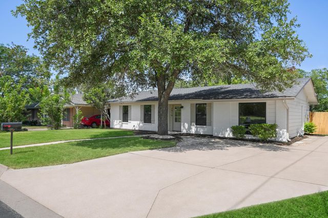 7010 Miranda DR, Austin, TX 78752