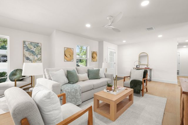 7010 Miranda DR, Austin, TX 78752