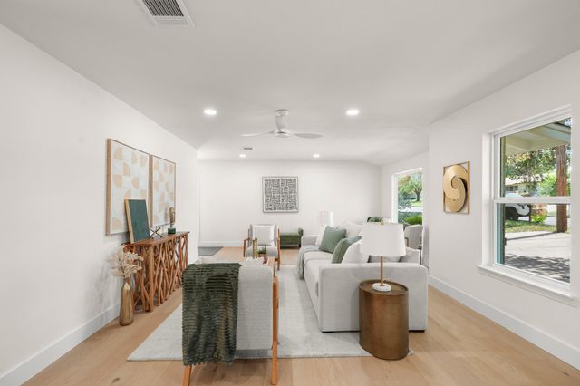 7010 Miranda DR, Austin, TX 78752
