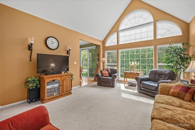 4093 Pheasant Court, St. Charles, IL 60174
