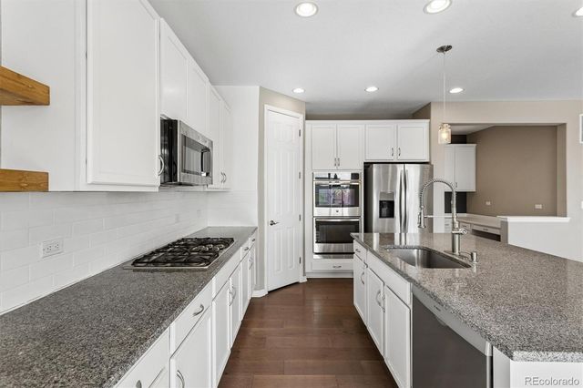 4825 S Riviera Way, Aurora, CO 80015